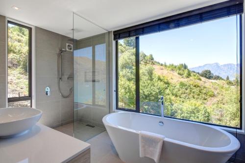 A bathroom at Altitude Luxury