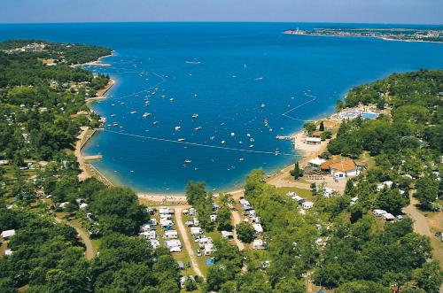 Albatross Mobile Homes on Valamar Camping Lanterna