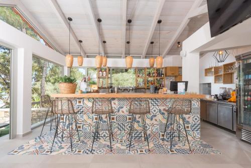 Gallery image of Akti Belvedere Color & Essence in Skala Rachoniou