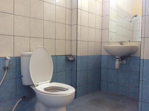 Salle de bains dans l'établissement Nyuh Gading Accommodation Ubud