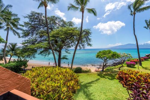 a view of the beach from a resort at Kuleana 713 in Lahaina