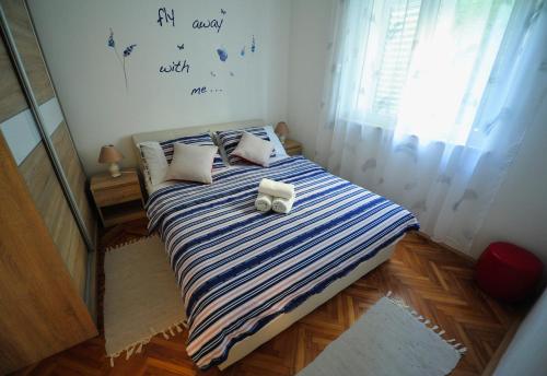 Green Garden Apartment