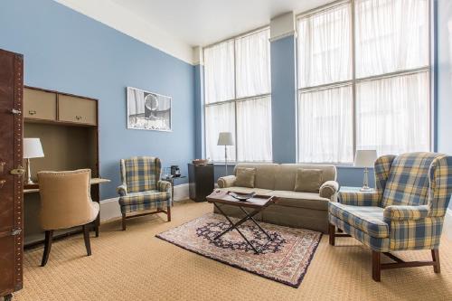 LHotel Image