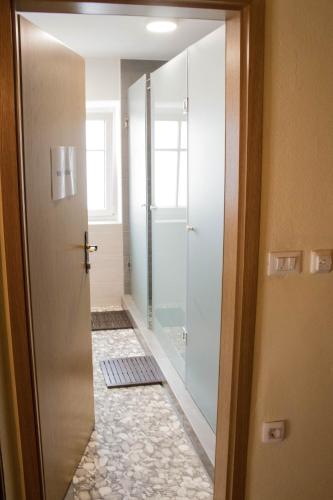 Imagen de la galería de Travellers' Haven Hostel, en Bled
