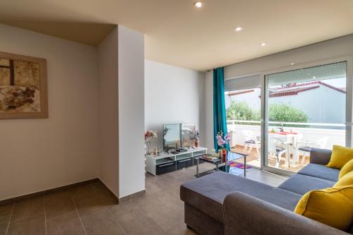Goldhome - Valira