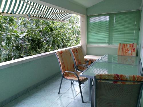 Apartments Otok