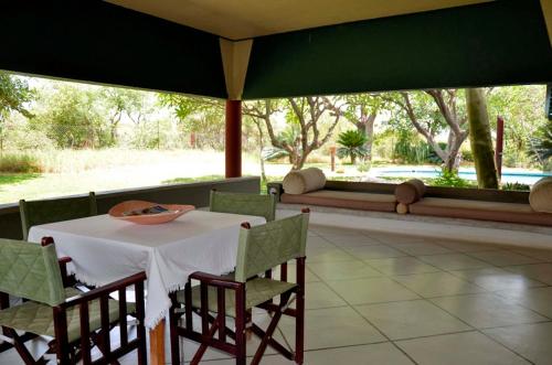 Gallery image of Tingala Lodge - Bed in the Bush in Phalaborwa