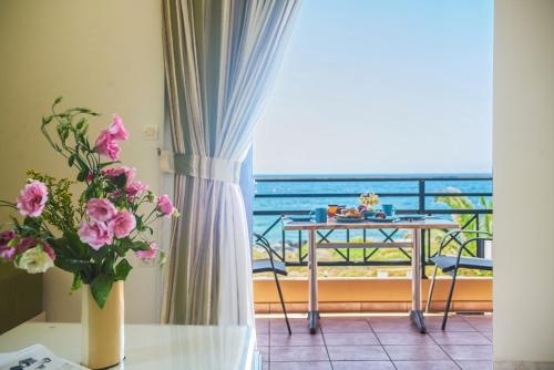 Μπαλκόνι ή βεράντα στο Nanakis Beach Apartments