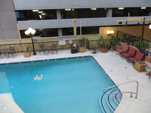 Bazén v ubytování Hotel San Carlos nebo v jeho okolí