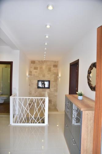 Dapur atau dapur kecil di Apartments Secret Garden