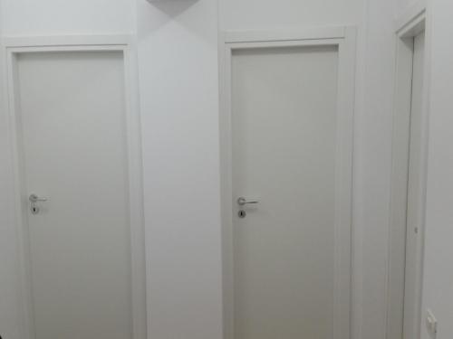 Vannas istaba naktsmītnē Grozavesti Apartment Near Politehnic Park