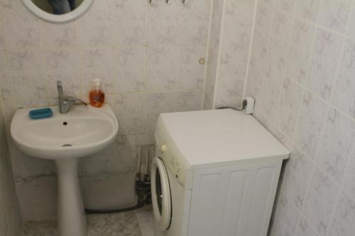 Phòng tắm tại Old Tiraspol Hostel