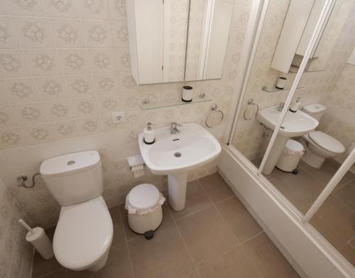 Phòng tắm tại Apartamento Maraka Playa Castelldefels