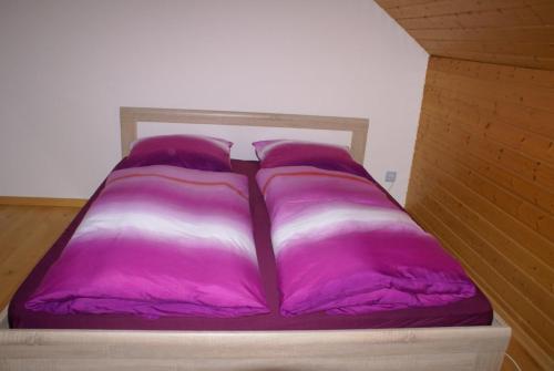 Postel nebo postele na pokoji v ubytování Vreni's Gästezimmer
