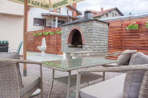 Pati o zona exterior de Villa Maja