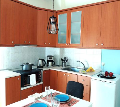 A kitchen or kitchenette at A Niko's Place