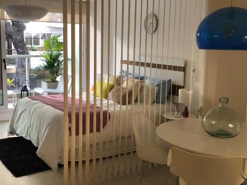 Ένα ή περισσότερα κρεβάτια σε δωμάτιο στο Impecable monoambiente en Belgrano