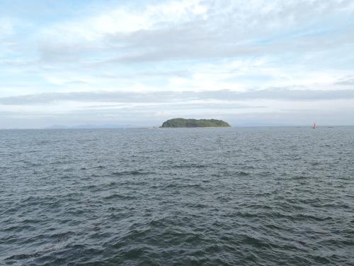 an island in the middle of a large body of water at Minshuku Osaki in Nishio