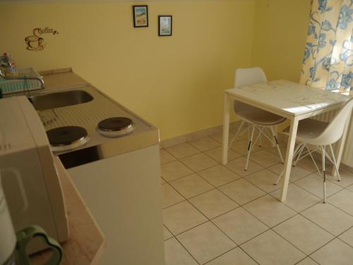 Hévíz -Alsópáhok Villa-Erika Apartman 8394 Alsópáhok, Kölcsey u.32 kép - 3