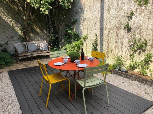 Un jardín fuera de Apartment Aurora