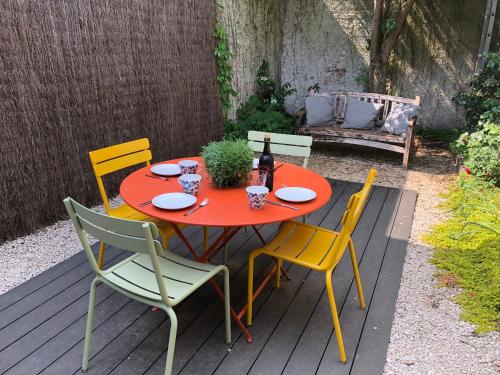 Un jardín fuera de Apartment Aurora