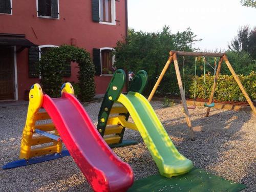 Herní místnost nebo prostor pro děti v ubytování Quadrifoglio Relax