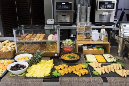 Еда / где поесть недалеко от отеля