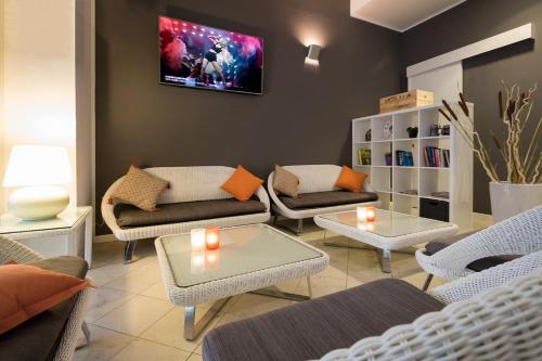 Μια τηλεόραση ή/και κέντρο ψυχαγωγίας στο Hotel Aurora