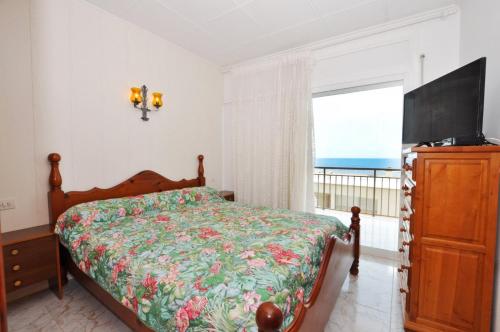 Posteľ alebo postele v izbe v ubytovaní 1019 Costa Roses - Apivend Immo