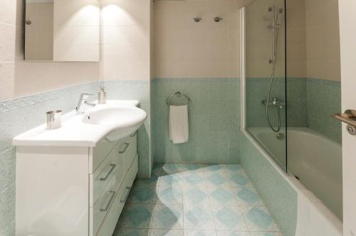 Gallery image of Ag Bermudas Premium in Gandía