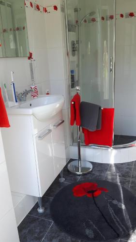 Koupelna v ubytování Ferienapartment MOHNBLUME
