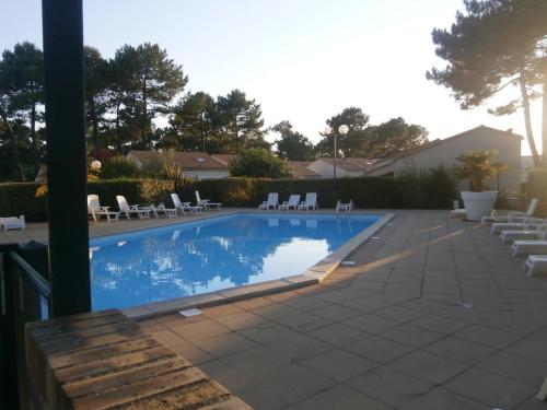 Πισίνα στο ή κοντά στο Le Hameau de Talaris