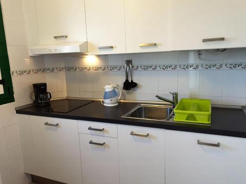 Dapur atau dapur kecil di Isamar Playa