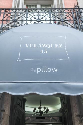 BYPILLOW Velázquez 45 photo 46