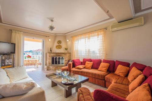 Gallery image of Zante View (4bedroom luxury home) Free Pickup in Zakynthos Town