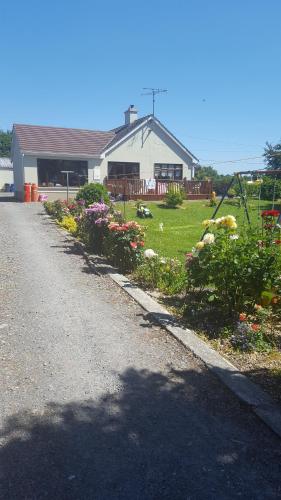 Gallery image of Tulla Villa Self Catering in Riverstown