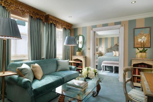 Milestone Hotel Kensington Image