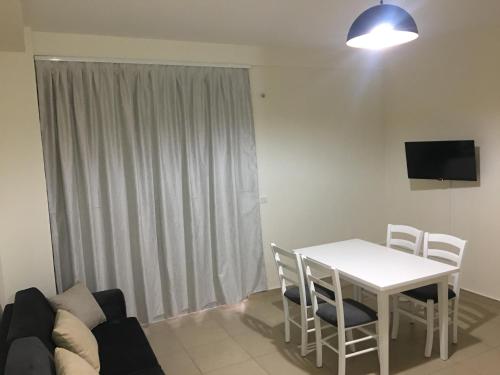 ALEXANDER Rooms & Apartmentsにあるテレビまたはエンターテインメントセンター
