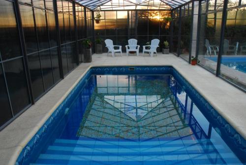 The swimming pool at or close to El Rincón de Iri-Nan