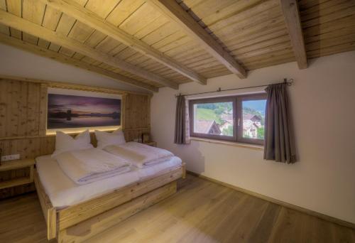 Katil atau katil-katil dalam bilik di Berghof Zillertal