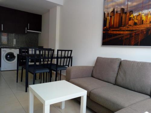 Apartament Icod de los Vinos 2 min. Drago Milenarium tesisinde bir oturma alanı