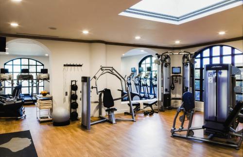 Fitness centrum a/nebo fitness zařízení v ubytování The Charleston Place