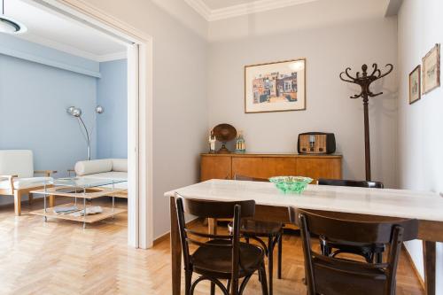 Athens Vintage Apartment - Ilisia
