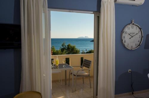 Fotografie z fotogalerie ubytování Golden Sun Apartments v destinaci Kókkinos Pírgos