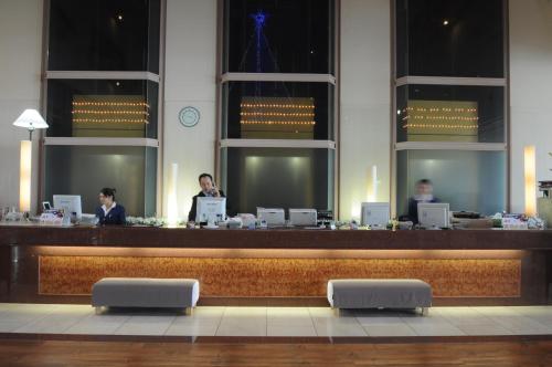 Huéspedes de New Akan Hotel