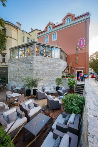 Posezení v ubytování Bastion Heritage Hotel