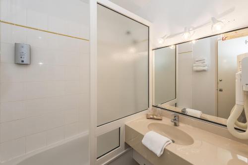Hostellerie Saint Vincent Beauvais Aeroport