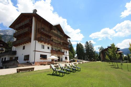 Gallery image of Hotel Oasi in San Vito di Cadore