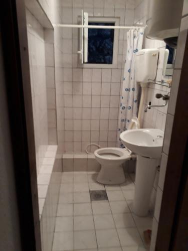 Un baño de Guest House Sandra