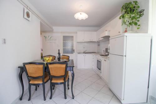 Apartment Mladen – Photos 3